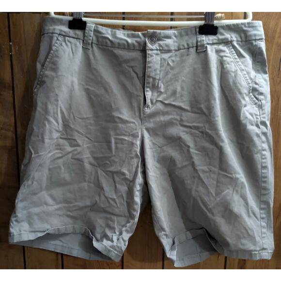Shorts Plus Size 16 Cotton Spandex Bermuda Midrise Pockets Grey Stretch Flat - Picture 1 of 3